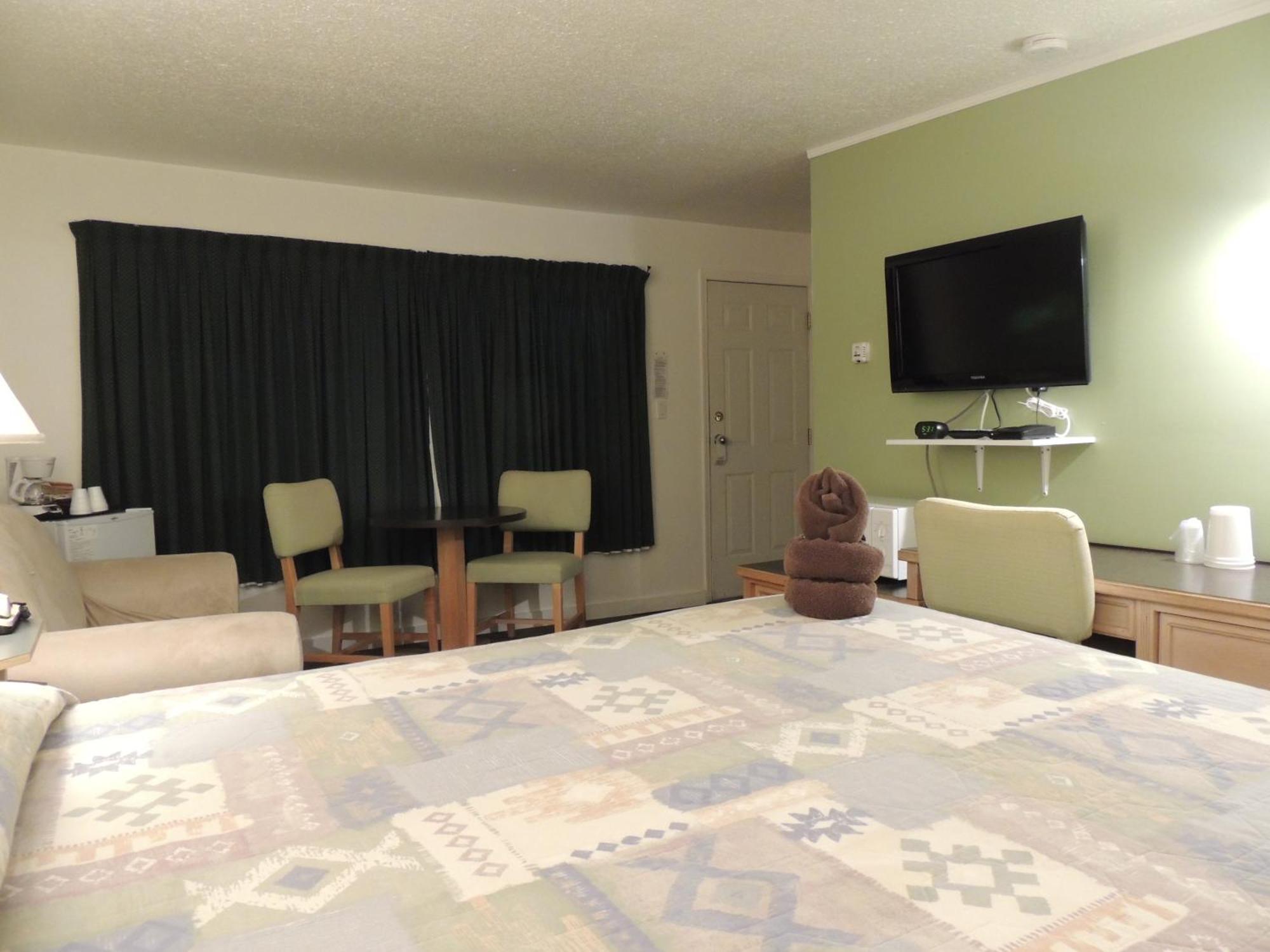 100 Mile Motel & Rv Park 100 Mile House Quarto foto